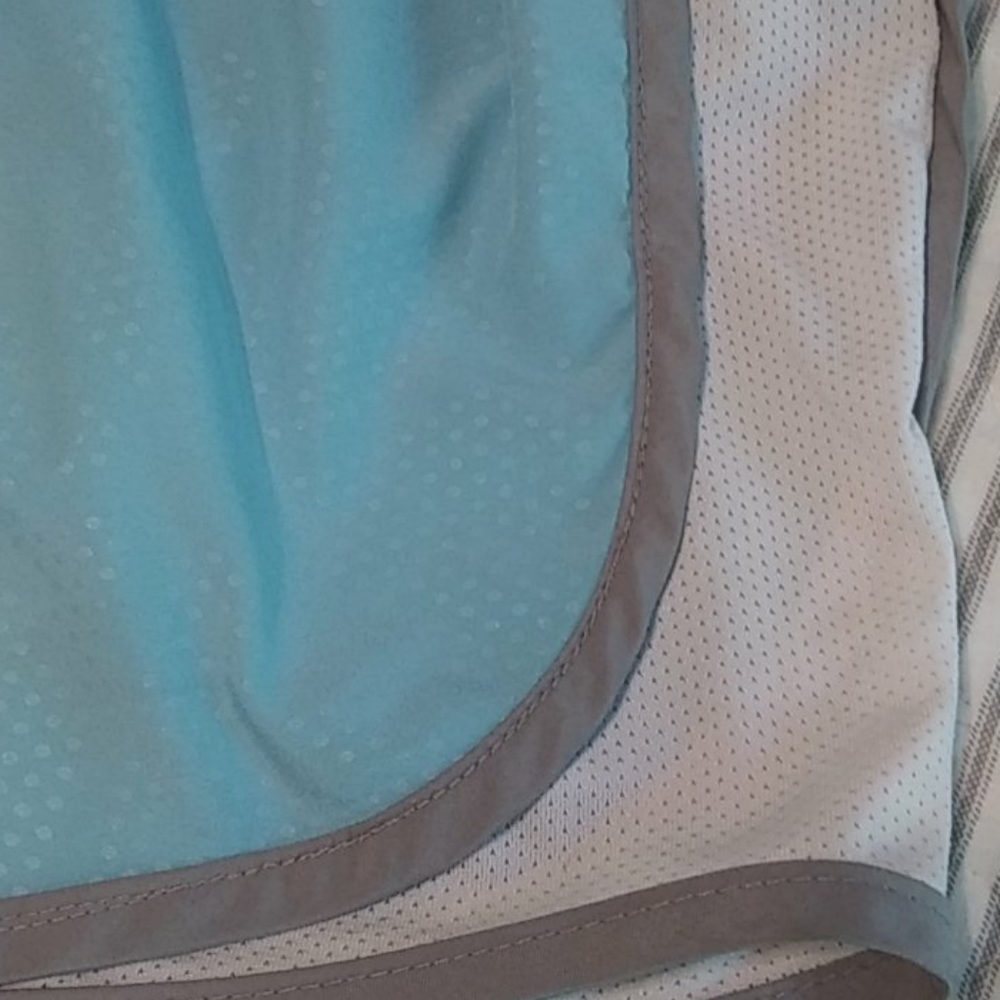 Nike dri fit polyester shorts with built in panty - Picture 5 of 6